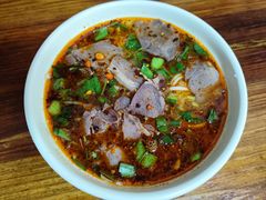 -遵义虾子张六羊肉粉(普陀路店)