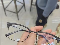 -J-Optical佳视明眼镜·蔡司视觉(青岛金茂览秀城店)