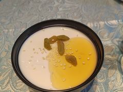手工自制酸奶-巴扎美食·新疆菜·西域歌舞表演餐厅(新疆大厦店)