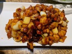 宫保鸡丁-渝信川菜 · 川味家常菜(长安店)