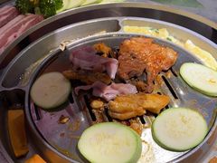 -哈哈碳都·牛肋条无限自助烤肉(台江万达店)