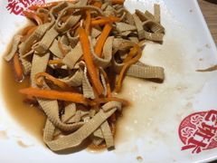 凉拌千张-老班长手工灌汤包老店(东山店)