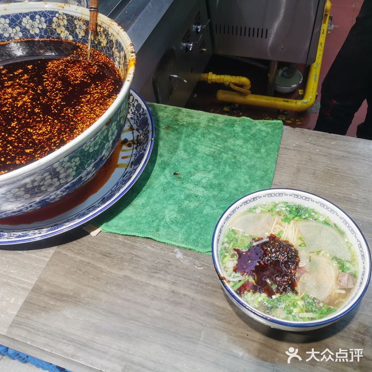 为了一碗正宗兰州牛肉面，打工仔周末飞兰州，且2天搞定旅游行程