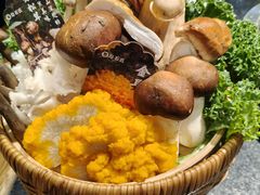 -憨石匠山野鲜菜火锅(理工店)