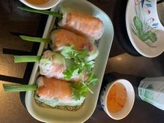 -大头虾越式风味餐厅(光明广场店)