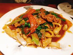 湿炒牛河-發記潮汕大排档(宝翔路店)