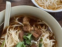 -李先生牛肉面大王(北京站售票厅餐厅)