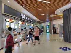 -阳山北服务区-停车场