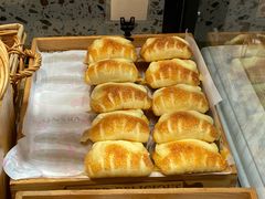 -乐兹薇尔(海宁爱琴海购物公园店)
