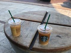-星巴克臻选(上海长风大悦城店)