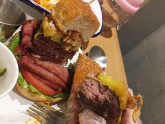 肉超厚-HELLO 27 意面·沙拉·帕尼尼