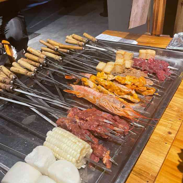 梁山烤肉(石门总店)-"不开空调是真**………热死了,一顿饭摄入.