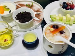 -红鼎豆捞·非遗鲍皇汤火锅(宝丰路店)