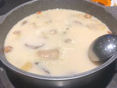 -煲宫猪肚鸡(昆山金鹰国际购物中心店)