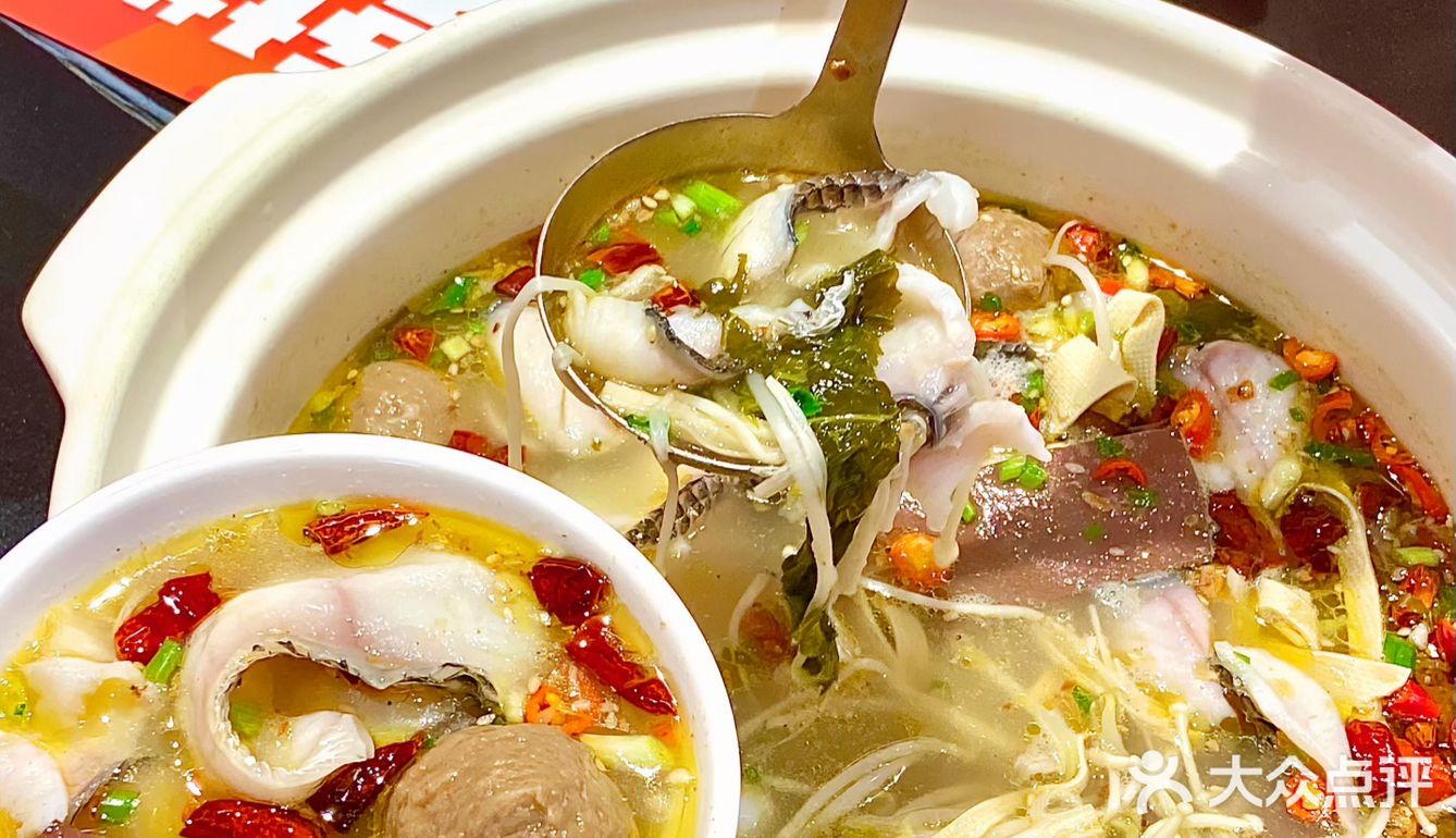长沙的‼️鸭血和酸菜鱼火锅居然很搭‼️