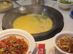 -陈大锅·岳阳鱼馆·地道岳阳菜(美食街店)