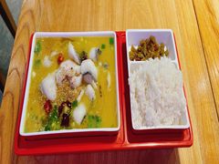 -苗小坛番茄酸汤鱼(南通海门龙信广场店)