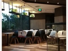 -肯德基(湾畔店)