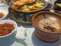 -阿瓦山寨·湘菜现炒·剁椒鱼头王(咸阳总店)