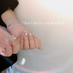 -花系美·美甲美睫精品店