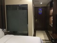 -麗枫酒店(成都理工大学地铁站店)