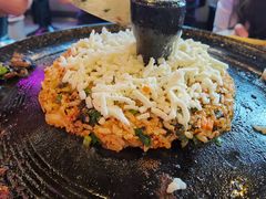 豚豚家锅盖炒饭-豚豚家돈돈가韩国锅盖烤肉(新北万达店)