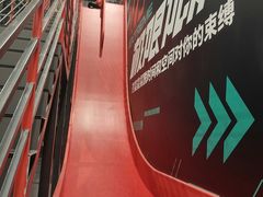 -极限PLAY运动娱乐新世界·团建派对潮玩休闲馆·室内蹦极高空游乐园