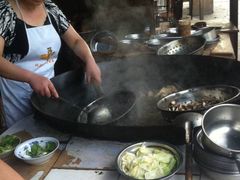 -周记翘脚牛肉