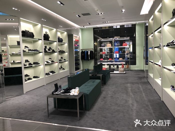 王府井奥莱临潼小镇(临潼店)图片