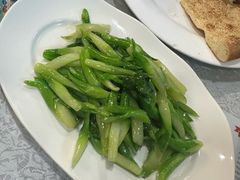 -汗腾格里·风味餐厅(新疆驻京办店)