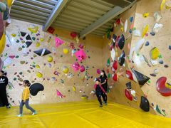 -问山MountQuest攀岩馆