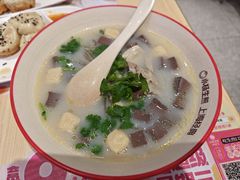 -小杨生煎(浦江欢乐颂店)