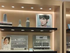 -博士眼镜(罗湖喜荟城店)