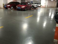 -苏宁电器广场·停车场