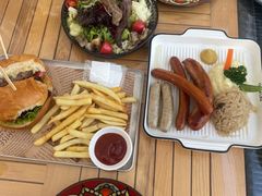 -LENBACH兰巴赫西餐啤酒坊(大连东港店)
