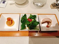 独蒜鲜贝配三文鱼子-逸道(虹桥店)