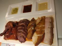 -新大咀港式茶餐厅(宝山万达店)