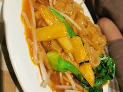 -新大咀港式茶餐厅(宝山万达店)