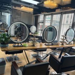 -FRIDAY星期五专业美发沙龙