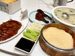 -梅利汴京烤鸭•开封豫菜地标店(东司门店)