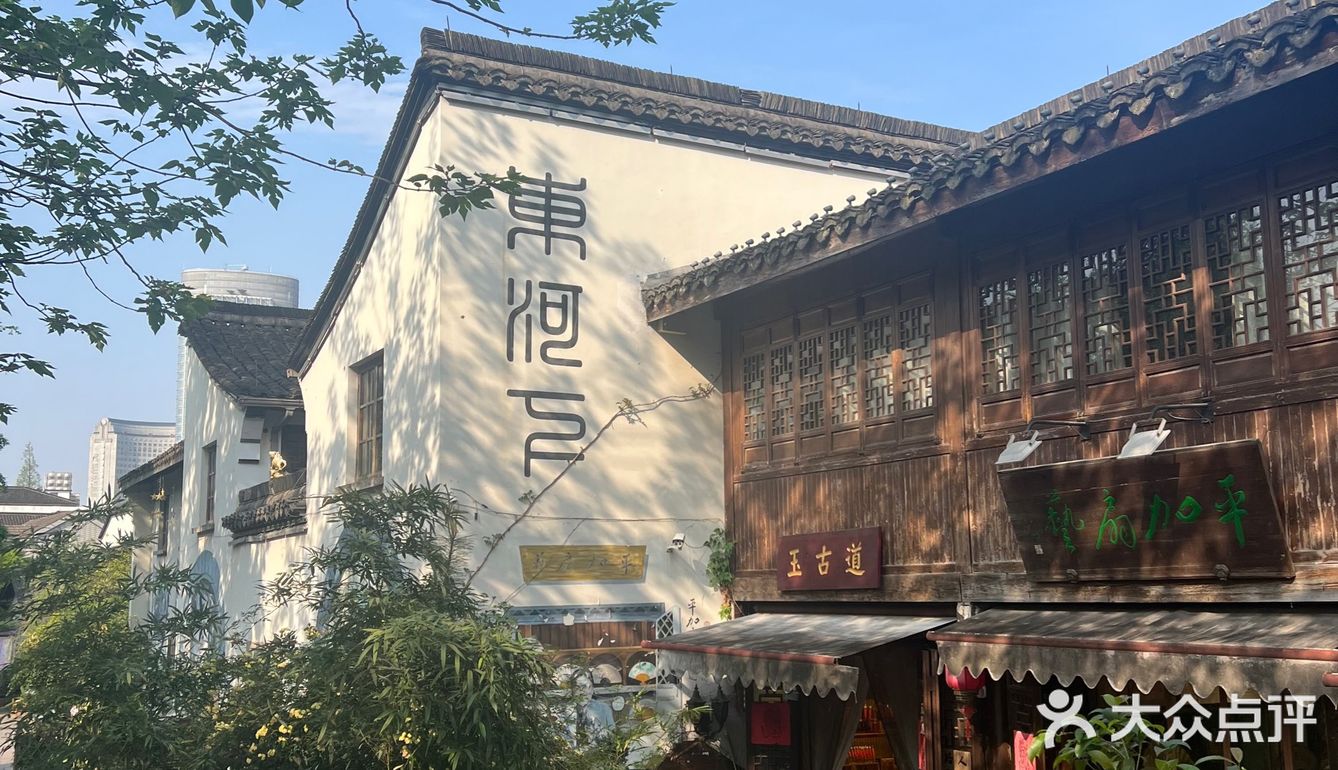 木香花开一点不输其他春日使者