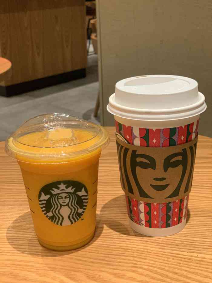 星巴克(南宁世贸西城店)-"[薄荷]环境:今天过来人特别多,平时感.