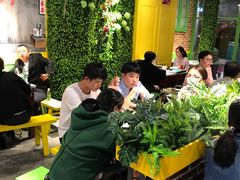 -钢管厂五区小郡肝串串香(奥克斯广场锦城万达店)