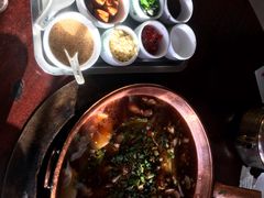 -朝伟清真铜瓢牛肉馆(三十年老·店)