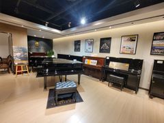 -柏斯音乐艺术中心·钢琴·吉他(上音店)