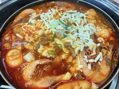-三清洞摩西韩式年糕火锅(威高广场店)