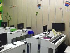 -The ONE 智能钢琴教室音乐恋琴吧·青岛市海玖玖艺术培训学校
