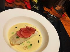 香煎鲈鱼搭配香茅汁及慢煮小葱-AZUL by FUEL蓝色·法式酒馆(琶醍店)