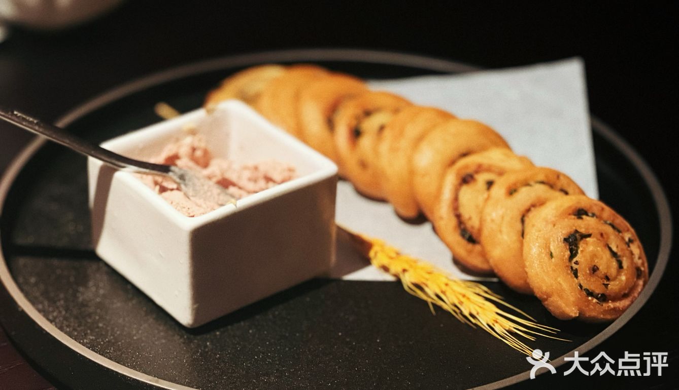 东方美食遇见西式雅致