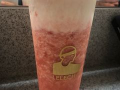草莓桃桃酪酪-喜茶(上海五角场万达店)
